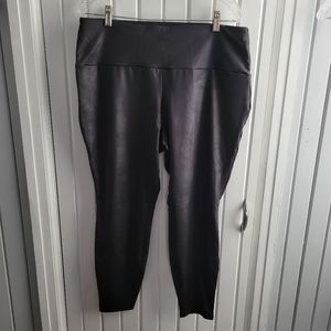 NWT Faux Leather Legging